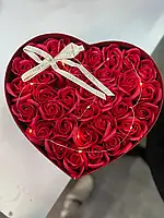 Подарунковий набір мильне Серце з трояндами з мила LED/подарунковий бокс з мильними трояндами