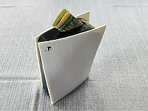 Оригінальна скарбничка у формі ігрової приставки