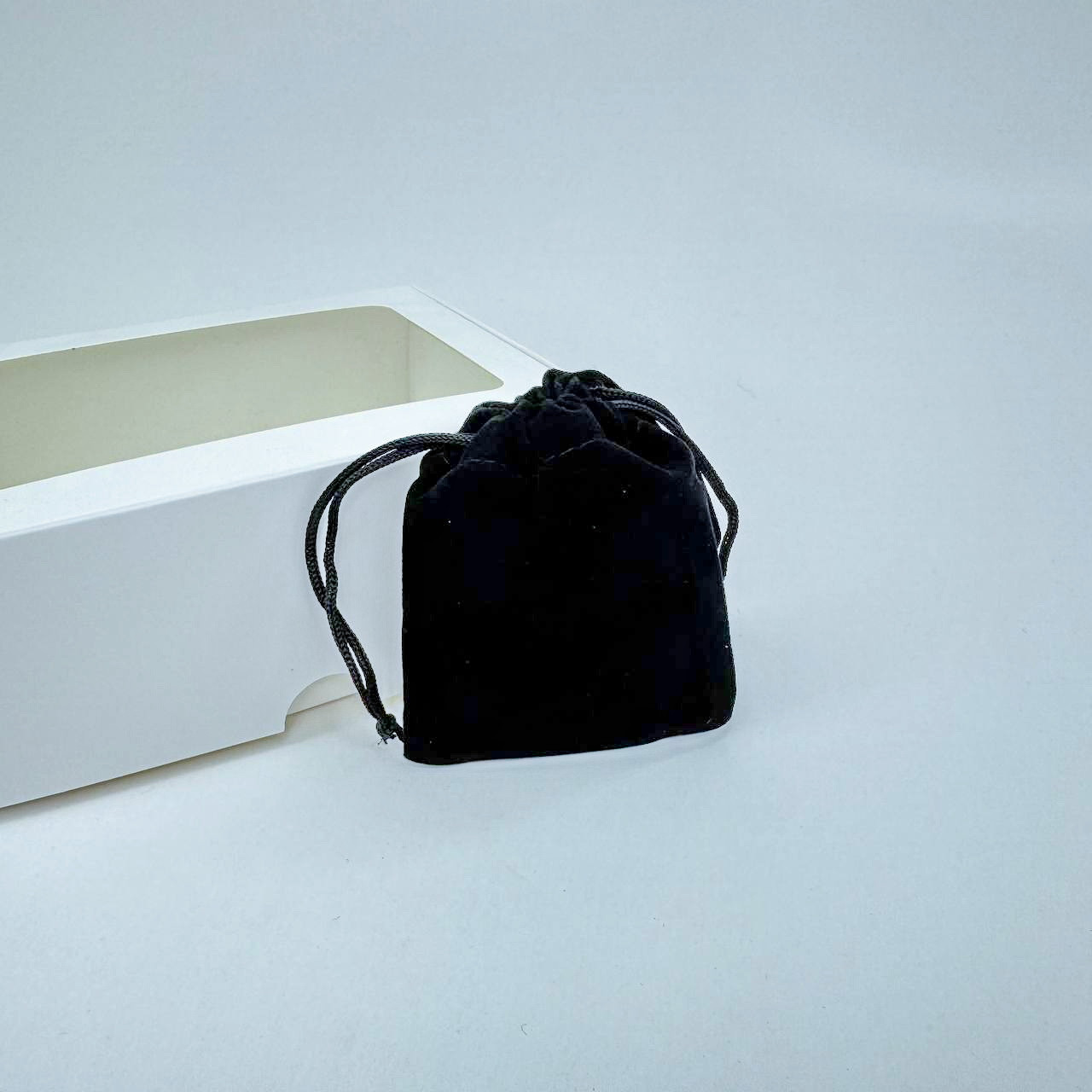 Подарункові мішечки з оксамита, 7*9 см, чорні, фото 1