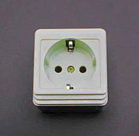 Розетка електрична, накладна із заземленням, кераміка 16а 220в