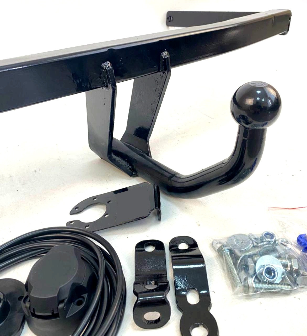 Фаркоп Ravon R3 (с 2016 --), фото 1