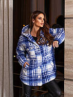 Жіночі зимові куртки 4842-ді Стильна тепла жіноча куртка сорочка баранчик у карту єврозима