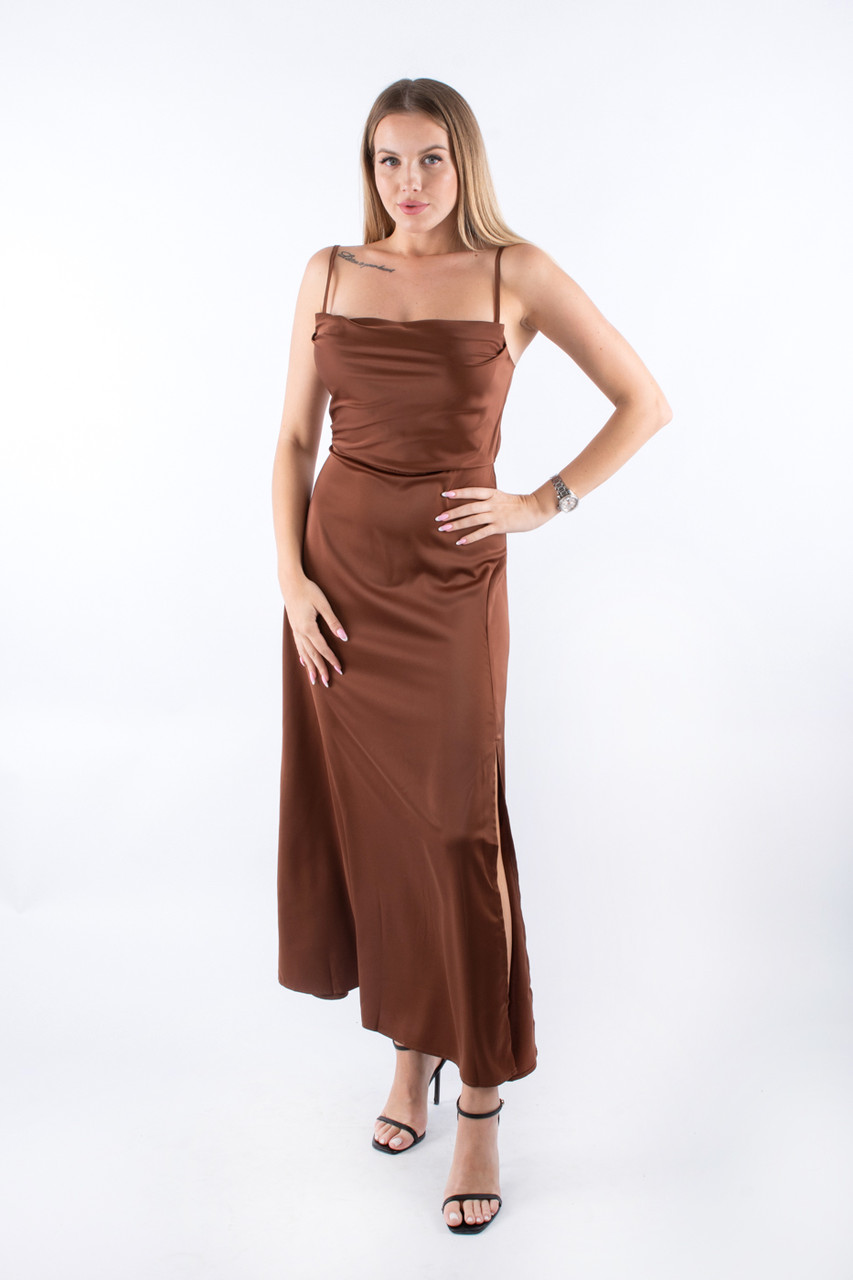 Сукня в білизняному стилі на завʼязках коричнева 83108 (2000000155166), фото 1
