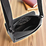 Якісна жіноча сумка крос боді через плече чорна сумочка з плечовим ременем з екошкіри, фото 5