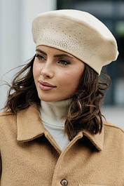 В'язаний берет "Віола" із розсипом каменів