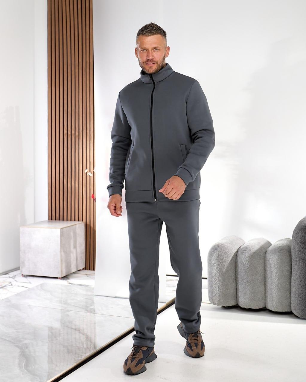 Оформить заказ на Теплый спортивный костюм LX2062 Серый M от