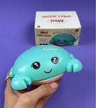 Водоплаваю іграшка для гри у ванні арт. 7019 краб з фонтаном, 2 кольори мікс, р-р10, 2*9*10, короб., фото 5