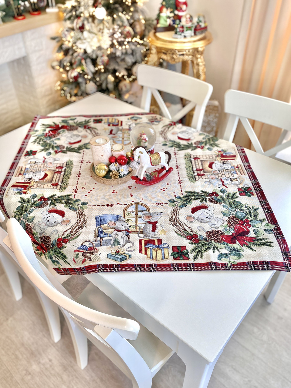 Скатертина на Новорічний стіл 93х93 см. гобеленова Limaso STUART, фото 1