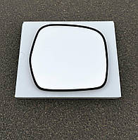 Toyota HiAce XH10 (Тойота Хайс XH10) вкладиш (дзеркальний елемент) дзеркала правого 8793160790