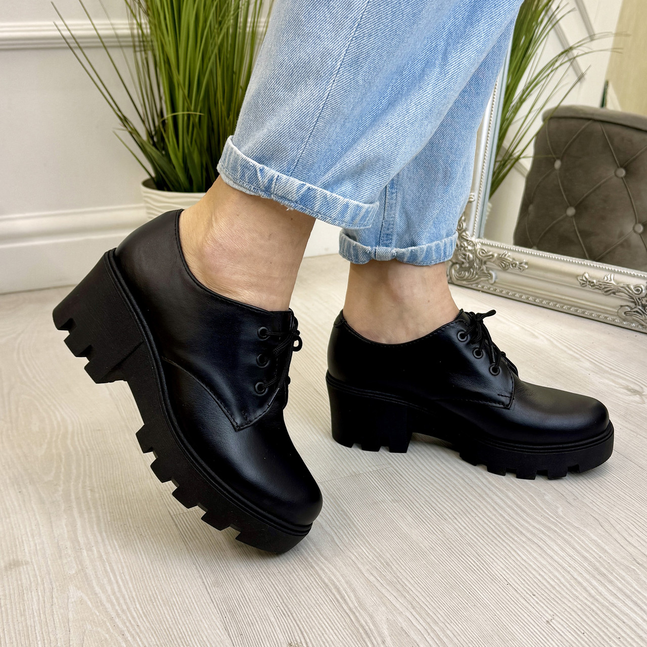 Туфлі шкіряні жіночі на тракторній підошві. 38 розмір, фото 1