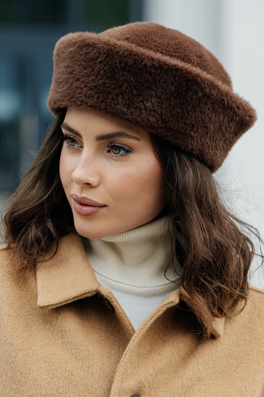 Шапка з екохутра альпака "Морячка", колір шоколад