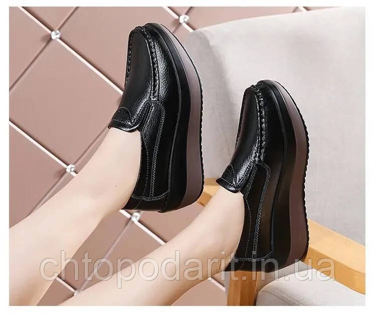 Мокасини Comfortly, лофери демісезонні, жіноче повсякденне взуття, сліпони на платформі, туфлі на танкетці чорні 38 р Код 00-0682, фото 1