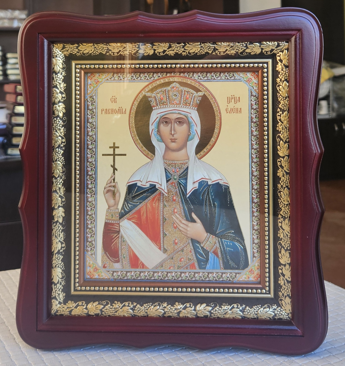 Ікона Свята рівноступальна царицею Олена темного фігурного кіота під склом, розмір кіота 26*23, сюжет 15*18, фото 1