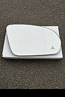 Mercedes E-klasse W213 (Мерседес W213) 2016-2024 вкладиш дзеркала правого (зеркальний елемент)