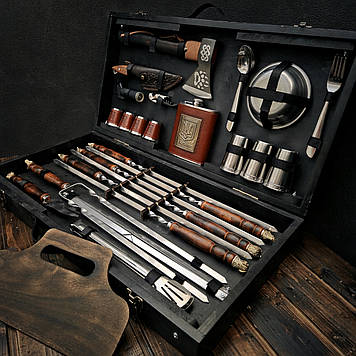 Набір шампурів у кейсі з ніжками "Карпатський Золоті голови"