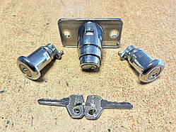 Замок багажника і дверей ВАЗ 2104