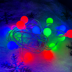 Світлодіодна новорічна гірлянда на батарейках «Кульки Твінкі» 3 метри різнокольорова