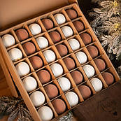 Ялинковий набір кульок коробка іграшок куль пластик на ялинку бежеві 8 см пластикові новорічні кульки іграшки однотонні прикраси