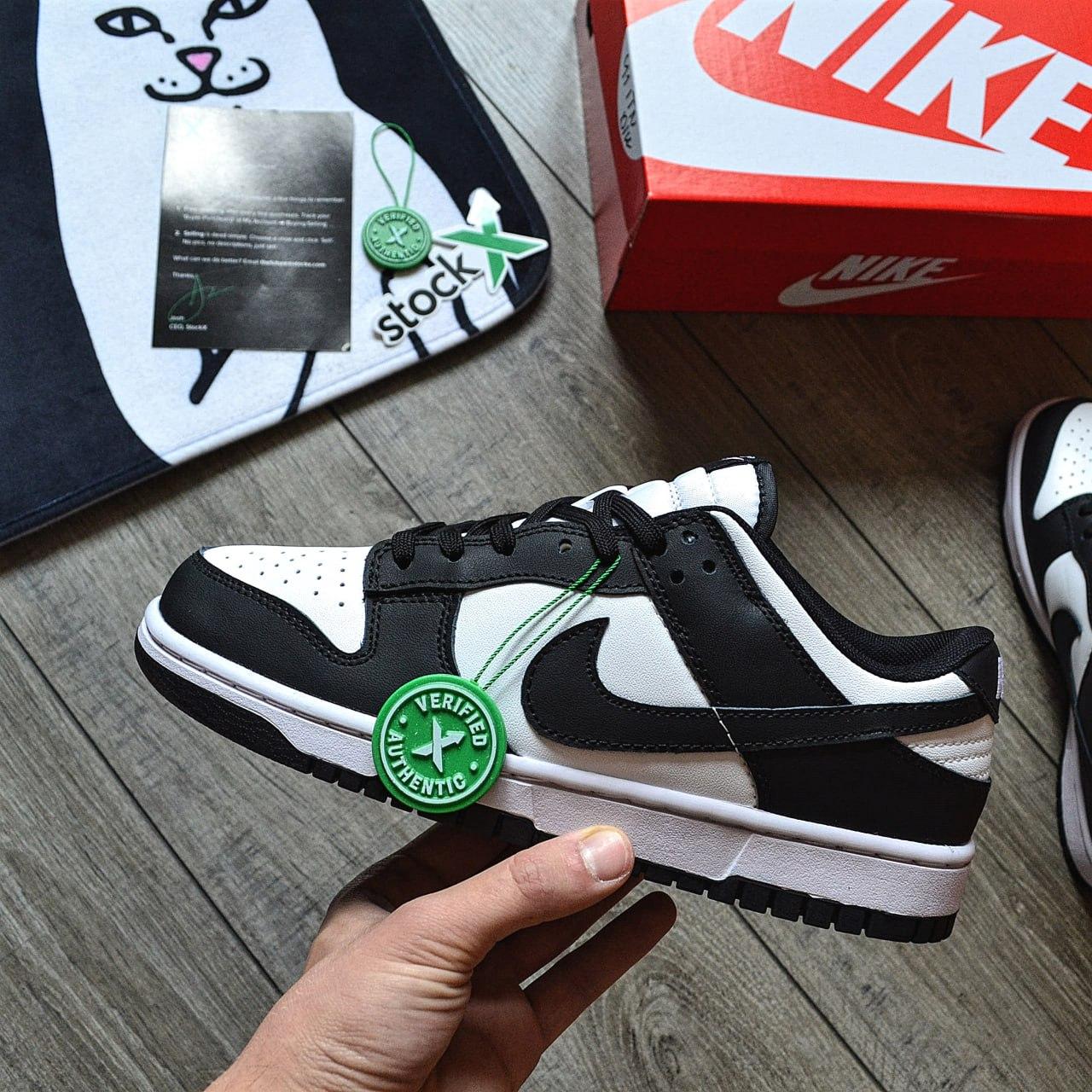 Чоловчі кросівки Nike SB Dunk Low Black White Чорні з білим Взуття Найк СБ Данк Лоу текстиль шкіра демісезон, фото 1