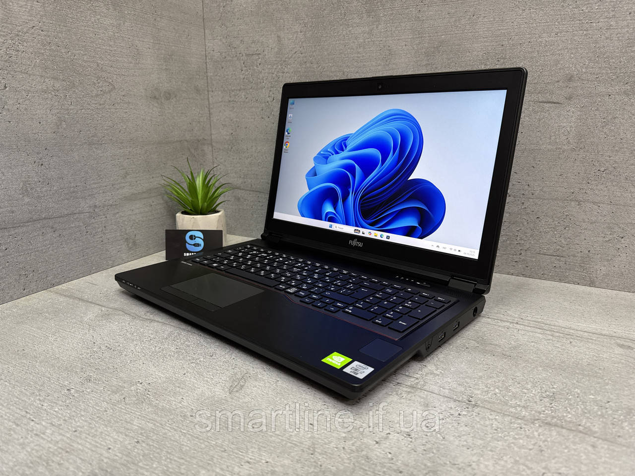 Потужний ноутбук Fujitsu H7510 Quadro i7-10850H Nvidia 512gb ssd 15.6", фото 1