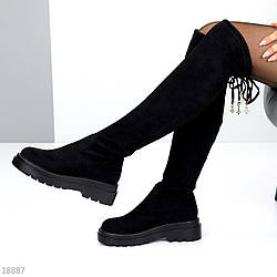 Люксові чорні замшеві ботфорти на тракторній підошві 37