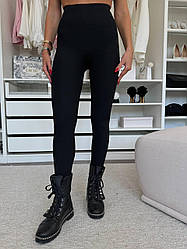 Жіночі утеплені лосини з ефектом пуш-ап з утяжкою із щільного еластичного рубчика чорного кольору