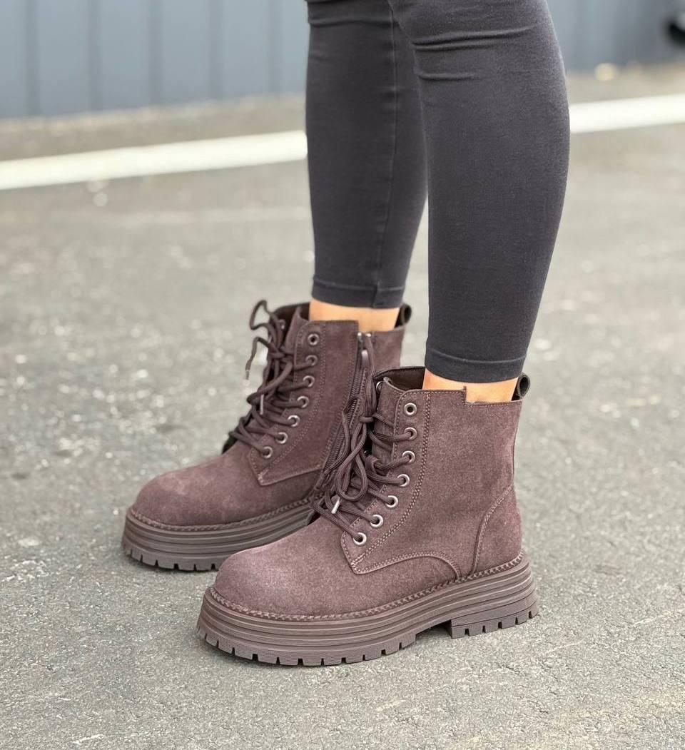 Жіночі черевики зимові на тракторній підошві молодіжні коричневі натуральна замша