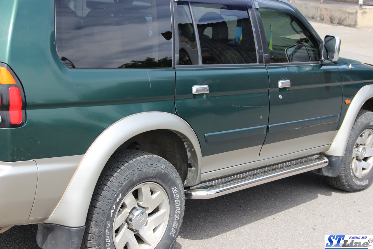 Бічні пороги площадки на Mitsubishi Pajero Sport 2013-2016 Підніжки труба з листом Мітсубісі Паджеро Спорт D60 Нерж