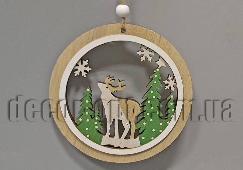 Дерев'яна підвіска Куля з оленем 11 см L00403