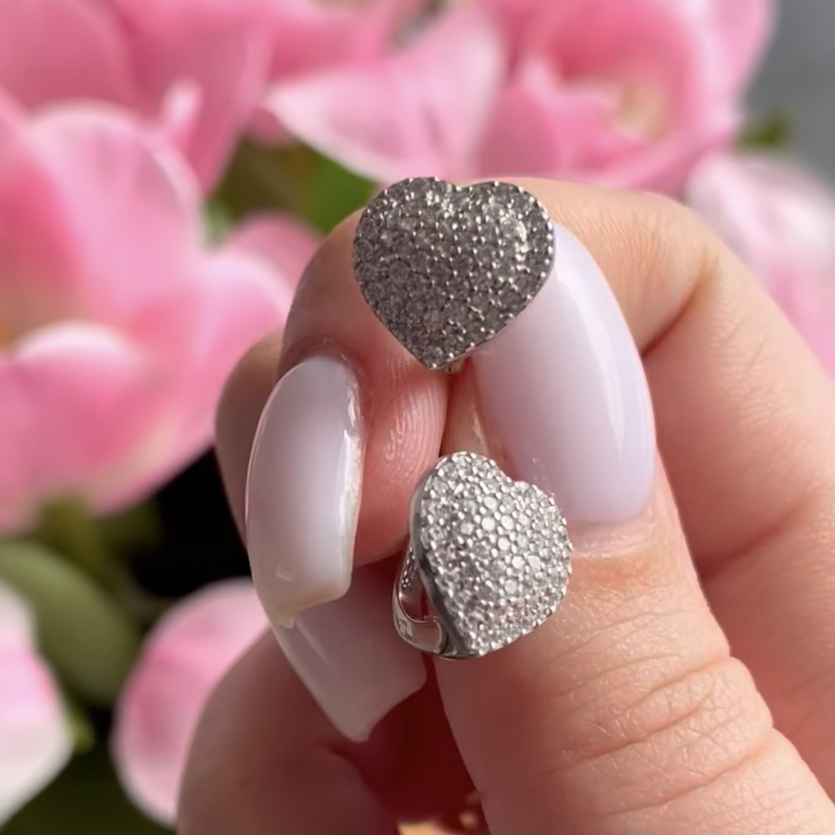 Сережки з розсипом цирконію у формі сердечка "Патриція" - 925 проби, фото 1