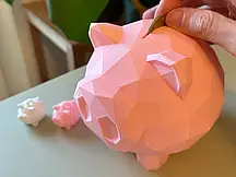 Скарбничка у формі свинки 3D