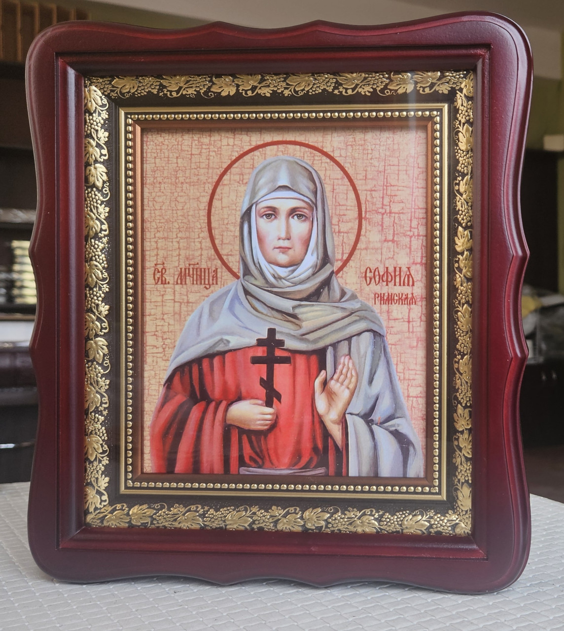 Ікона іменна Свята Софія в темному фігурному дерев'яному кіоті під склом, розмір кіота 26*23, сюжет 15*18., фото 1