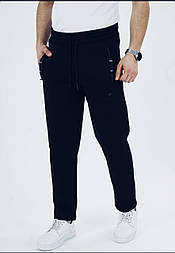 Чоловічі спортивні трикотажні штани прямі у чорному кольорі