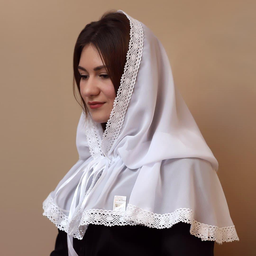 Білий церковний палантин жіночий шифоновий з мереживом і стрічками для хрещення та вінчання