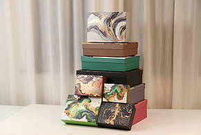 Коробки подарункові набір 10 шт. вкладені 1в1 розмір найбільший 37х27х11см тиснення фольгою BM