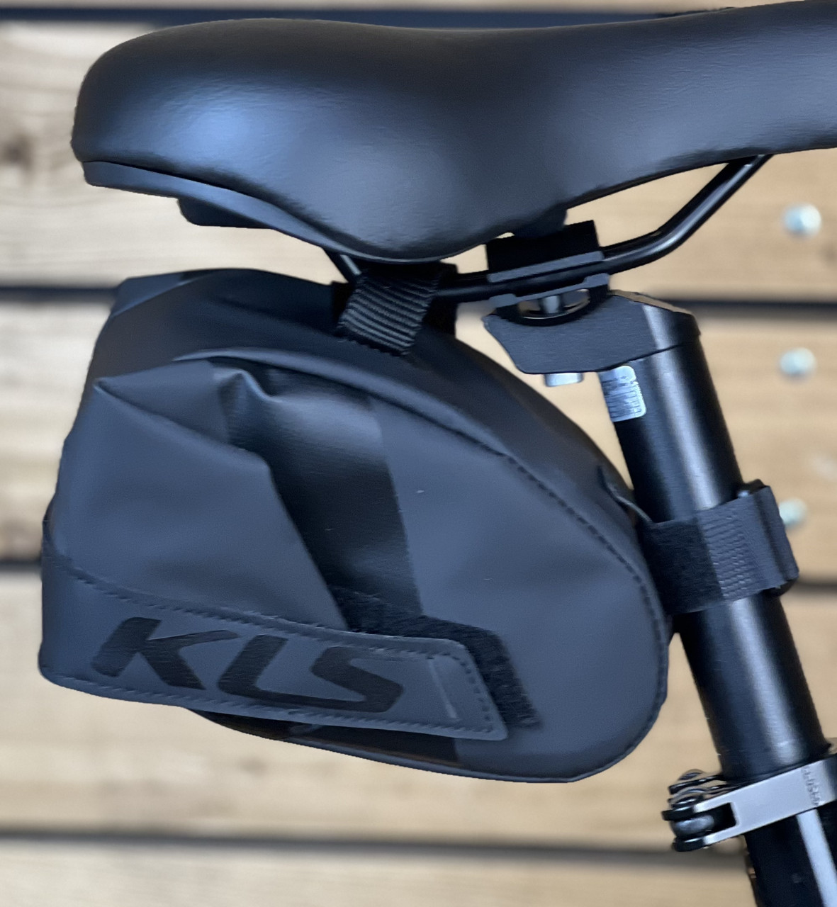 Cумка для велосипеда велосумка під сідло KLS String T-strap S (0,4 л) чорний, фото 1