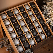 Ялинковий набір 36 кульок коробка іграшок куль 8 см пластик на ялинку чорні срібні пластикові новорічні кульки іграшки прикраси