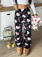 Стильні штани Hello Kitty чорного кольору. Плюшеві штани Хеллоу Кітті. Піжамні штани Hello Kitty