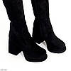 Ефектні замшеві чорні ботфорти на стійких підборах, фото 6