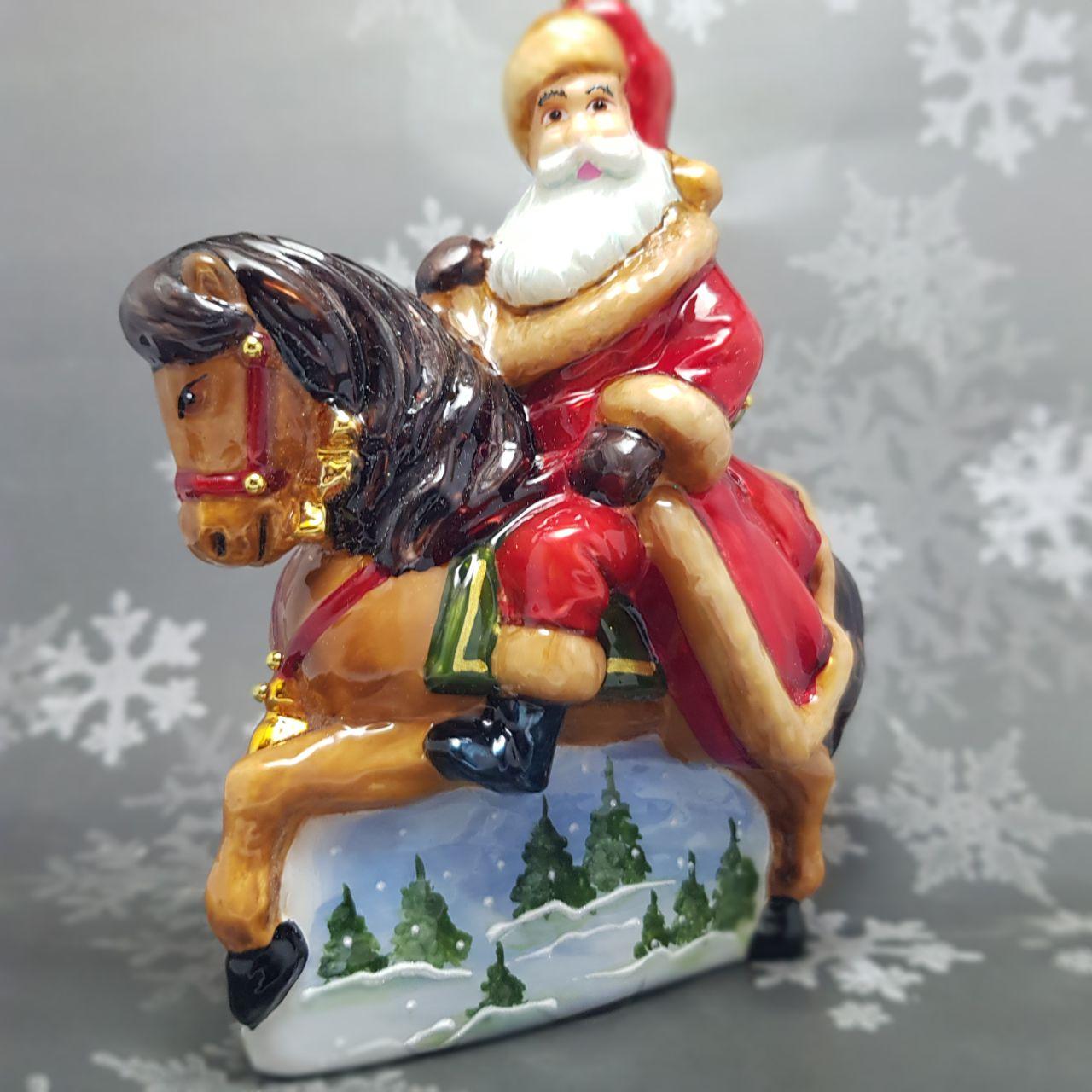 Скляна ялинкова іграшка Дід Мороз на Коні Komozja Family Santa Claus