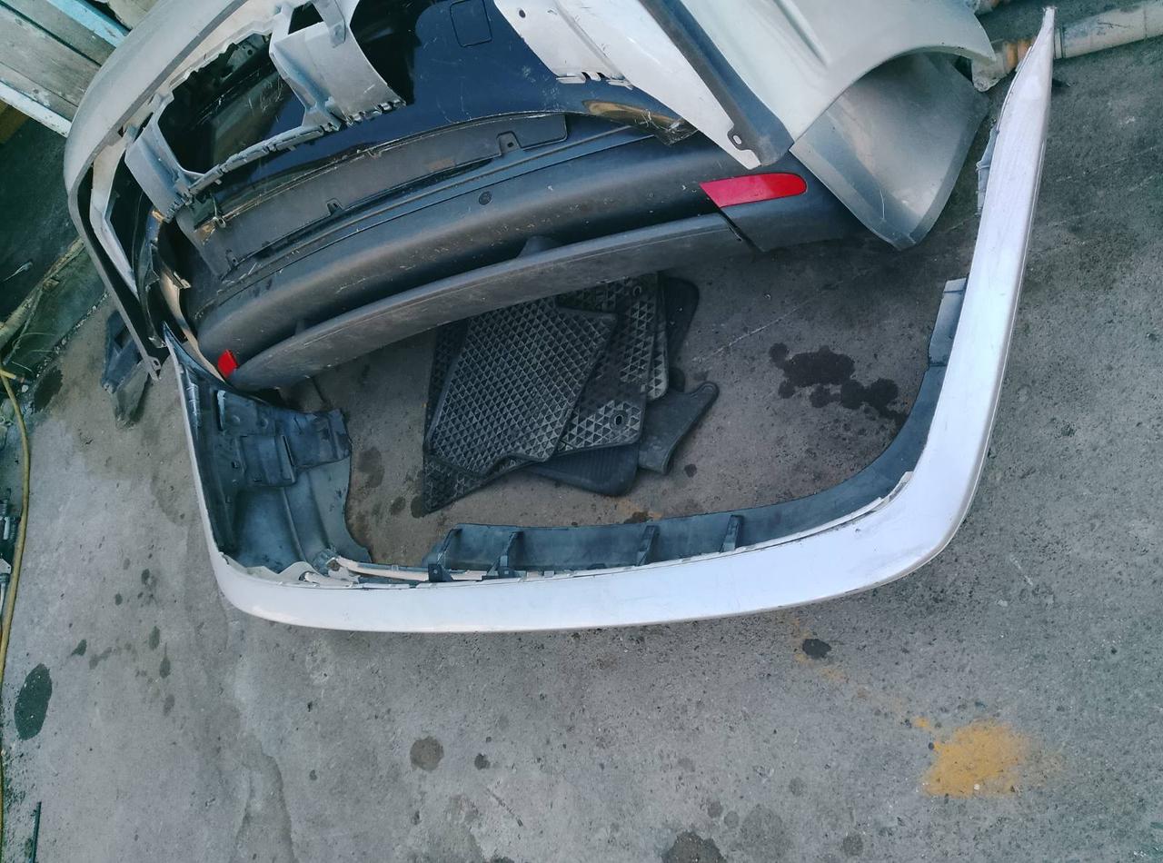 Вітаю зацікавлених на авто розборці Чемпіон !!!<br />
 Предметом оголошення є&nbsp;Бампер заній Bmw E46 Coupe Купе<br />
 Фактичний стан на фото. Гарантія 14 днів на встановлення та перевірку<br />
 Висилаємо по всій Україні по передоплаті на транспортні витрати!<br />
 Наявність та асортимент на складі постійно змінюються.<br />
 Точні деталі уточняйте по телефону +380973363743 — фото 2