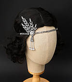 Карнавальна пов'язка "Дейзі" прикраса на голову в стилі гетсбі - графітова Aushal Jewellery