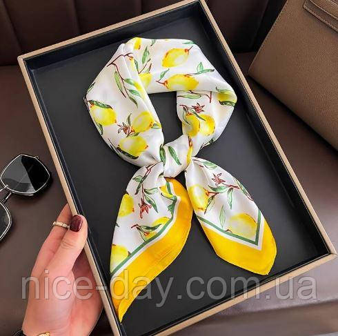 Хустинка з лимонами жіноча / Модна жіноча хустинка з принтом лимонів / Жіноча хустка з лимонним принтом / Хустинка лимон / Шарф, фото 1