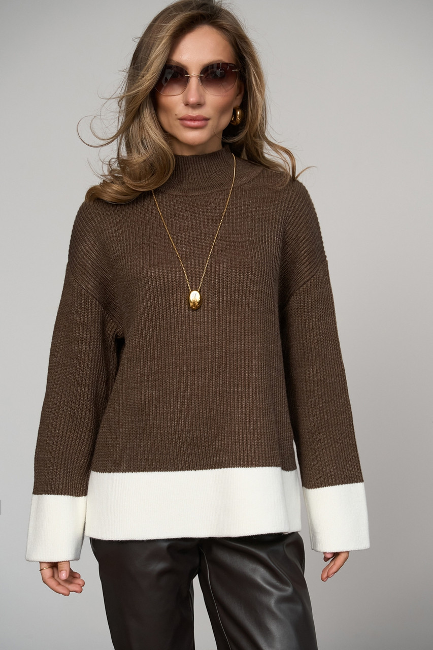 Светр з контрастними деталями бронза-молоко