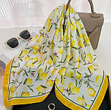 Хустинка з лимонами жіноча / Модна жіноча хустинка з принтом лимонів / Жіноча хустка з лимонним принтом / Хустинка лимон / Шарф, фото 3