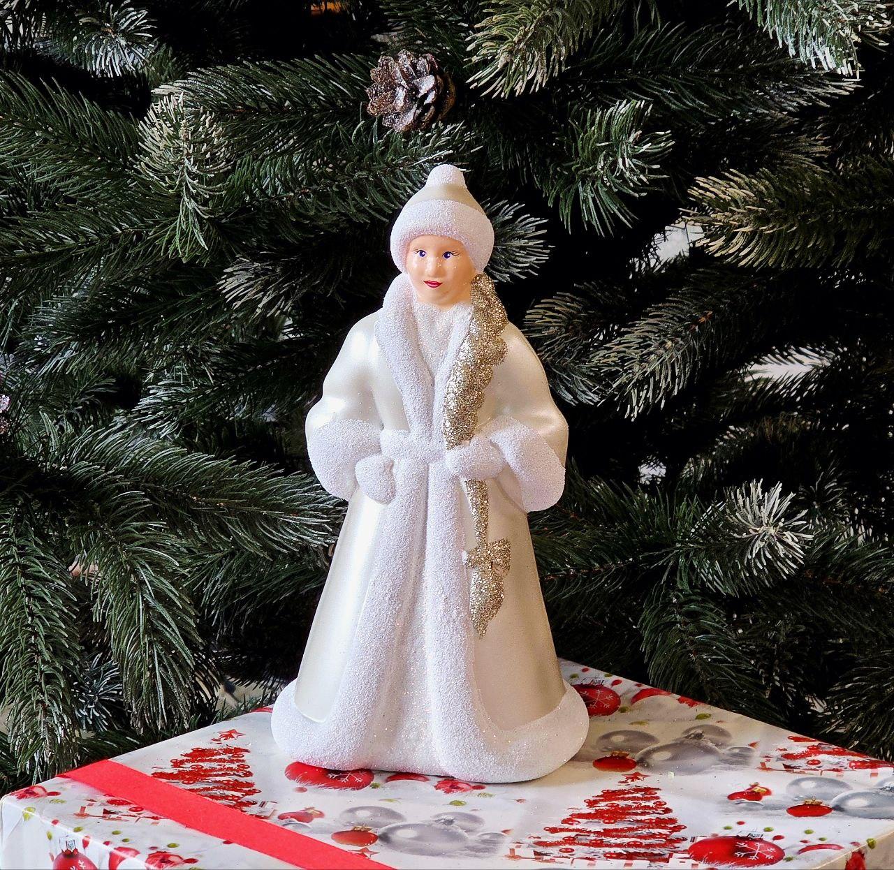 Снігурочка — красива іграшка для ялинки чи святкового декору 27см