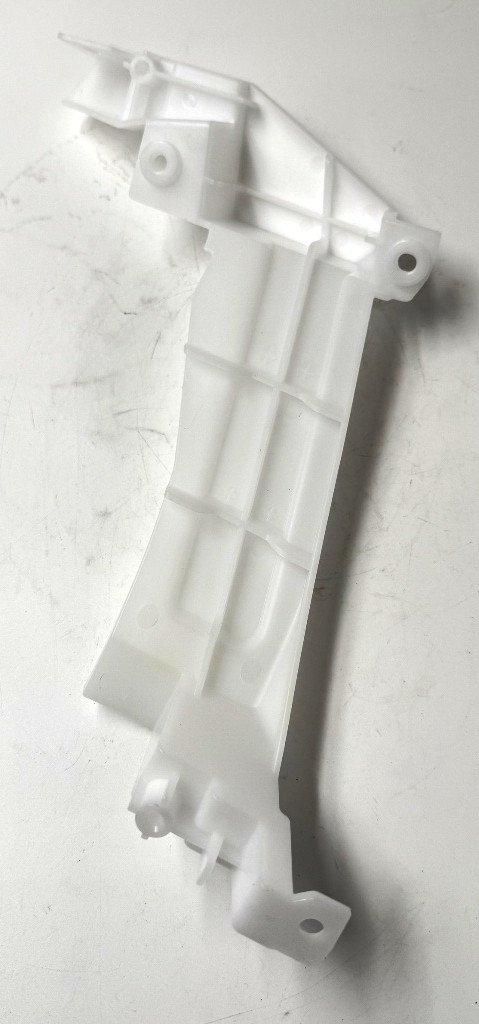 Кронштейн бампера переднього правий, оригінал, 6400H656, Eclipse Cross