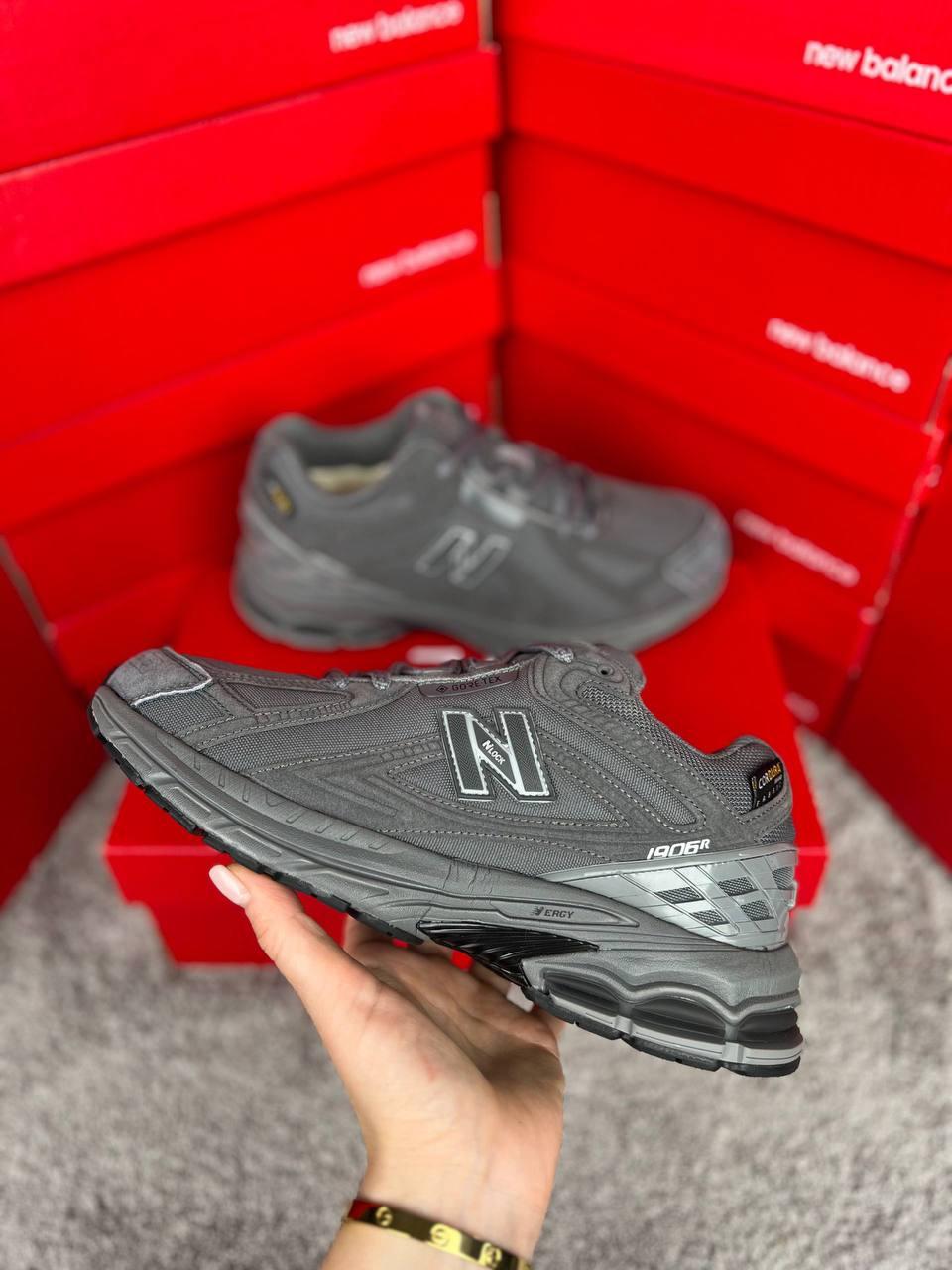 Чоловічі зимові кросівки New Balance 1906R Fur Grey, черевики спортивні текстиль замша на хутрі сірі. Чоловіче взуття