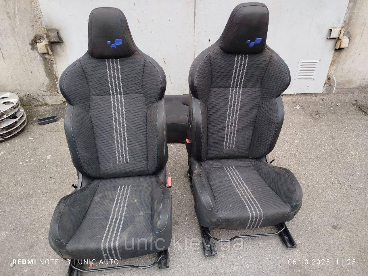 Сидіння салона Рено Меган 4 (Renault Megane 4) б/в