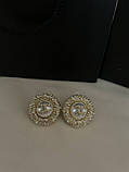 Сережки Шанель гвіздки з дрібними перлинами та цирконами, фото 4